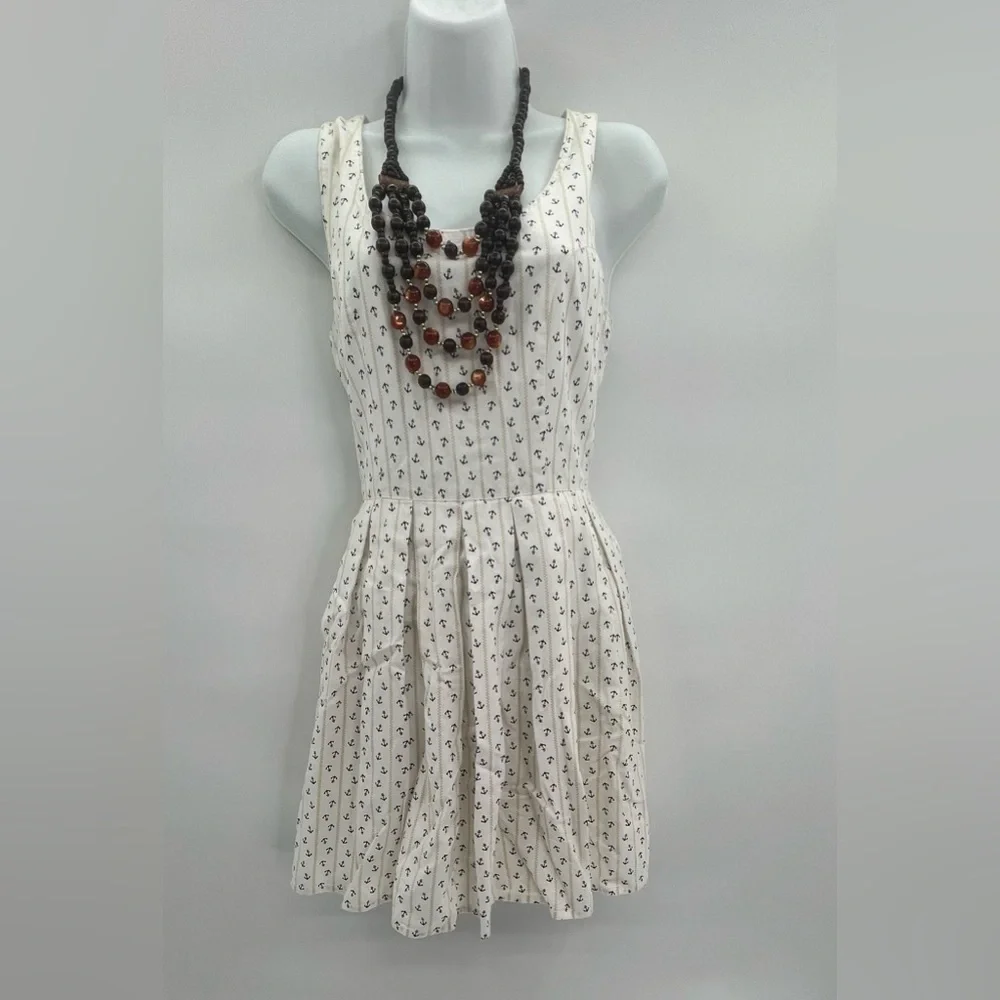 Jack Wills Women's Cream and Navy Dress - Size 6